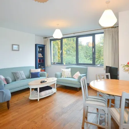 Lägenhet Bright One Bedroom Clifton City Pad